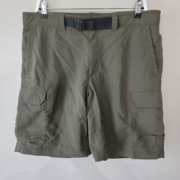 The‎ North Face Shorts Mens 36 Olive Green Lightweight Hiking Outdoors Camping - Picture 1 of 9